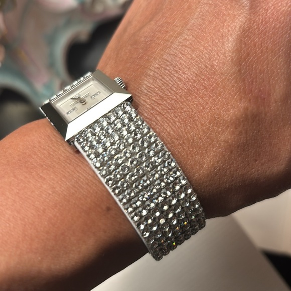 Pre owned Excellent condition Authentic Classic Swarovski Watch Swiss Made. - Picture 5 of 7